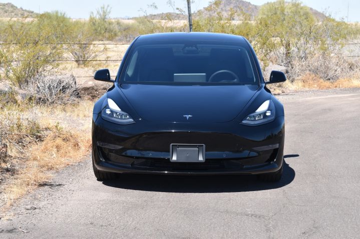 tesla model 3 2018 5YJ3E1EB5JF109345 image tesla model 3 2018 5YJ3E1EB5JF109345 image